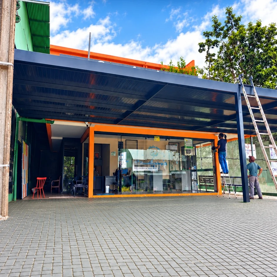 Cobertura metálica comercial